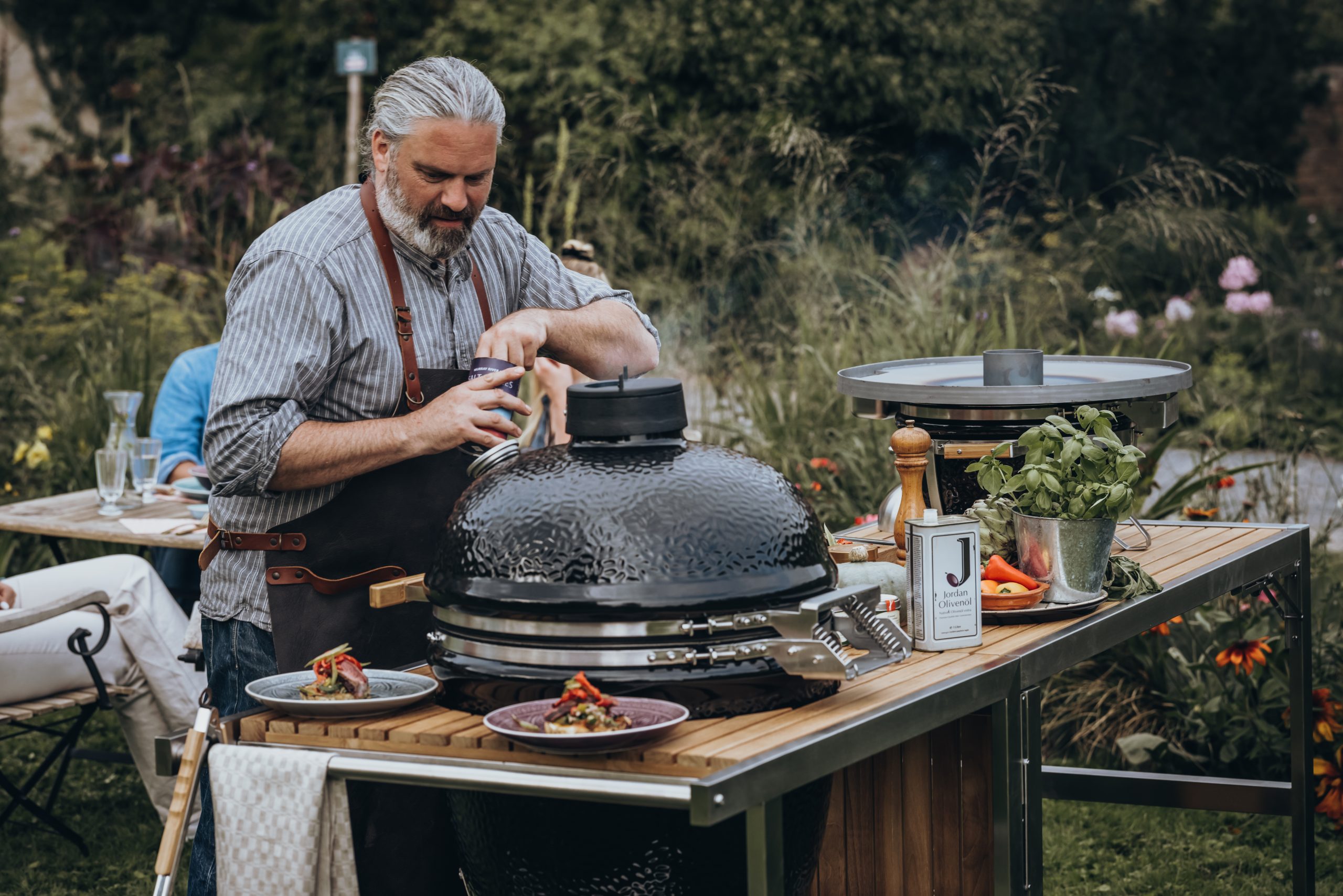 Barbecue Kamado: Versatilità e Gusto Perfetto con Monolith
