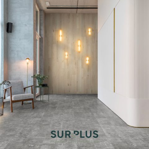 pavimento effetto gres coretec surplus modello graphic 97 ambientata