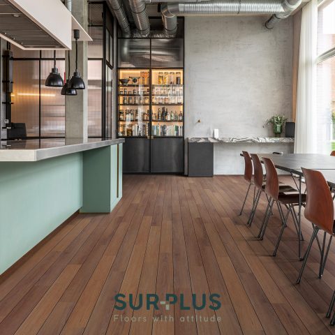 pavimento effetto legno coretec surplus modello navytec 47 ambientata