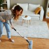 Pulizia e manutenzione del parquet.
